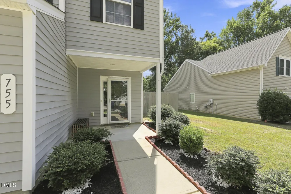755 Sycamore Springs Drive Fuquay Varina, NC 27526
