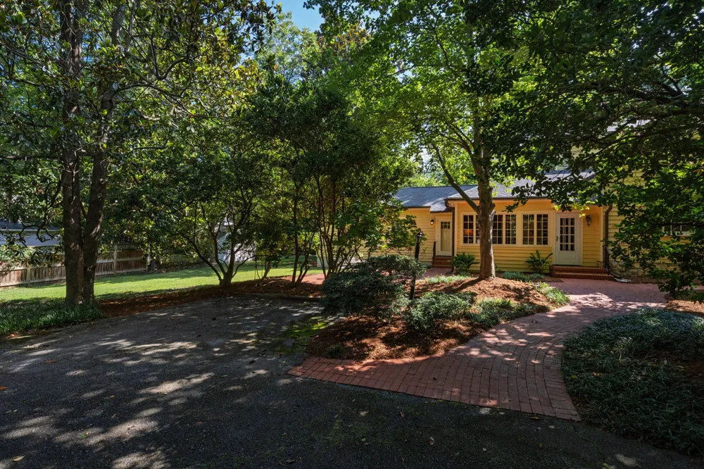 513 E East Franklin Street Chapel Hill, NC 27514