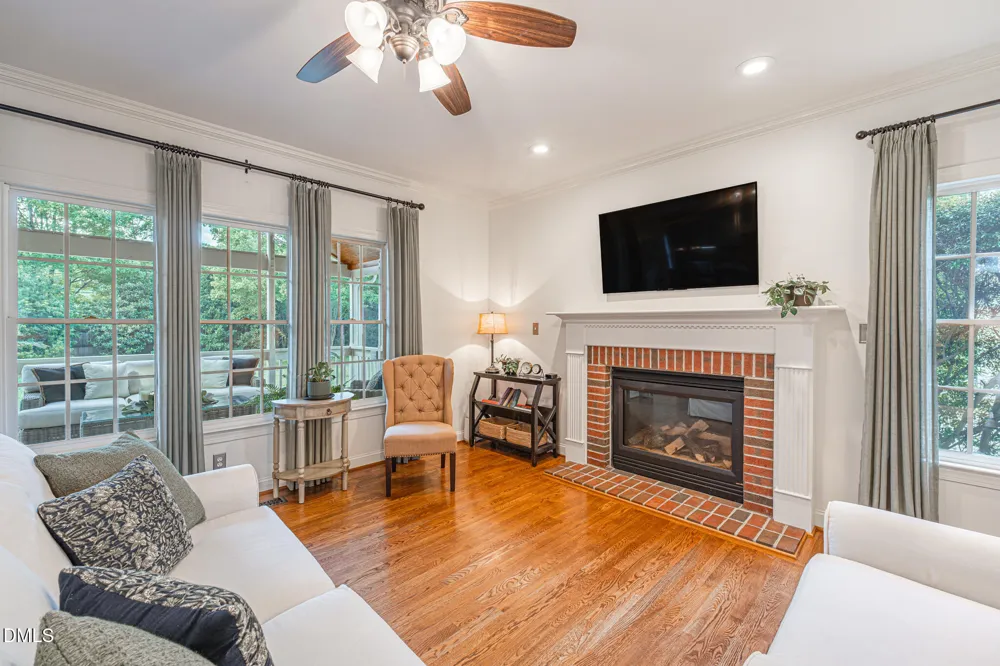 105 Silk Leaf Court Cary, NC 27518