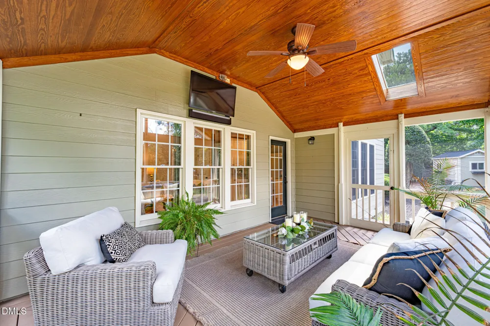 105 Silk Leaf Court Cary, NC 27518