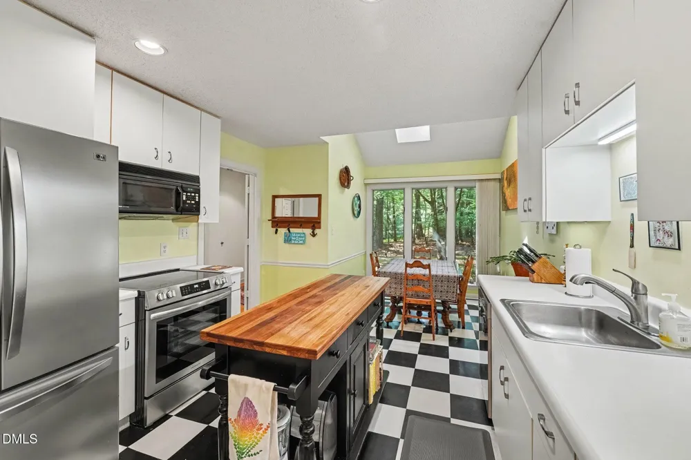 486 Beechmast Pittsboro, NC 27312