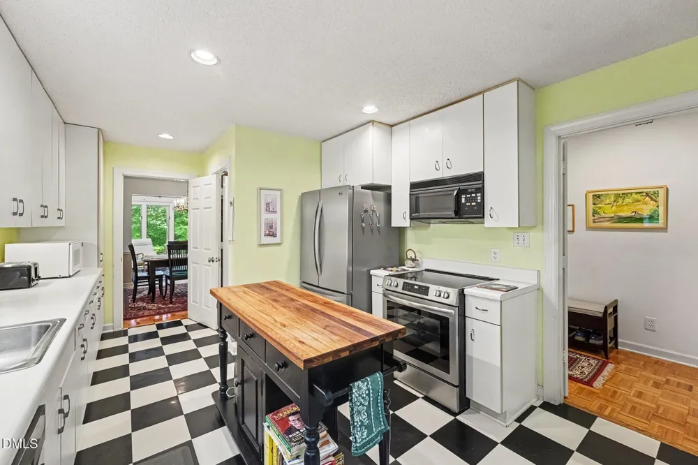 486 Beechmast Pittsboro, NC 27312