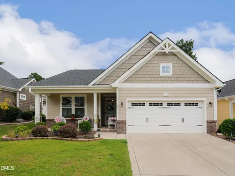 176 Glenwood Court