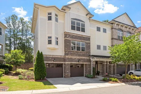 339 View Drive
