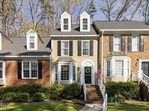 6703 Queen Annes Drive
