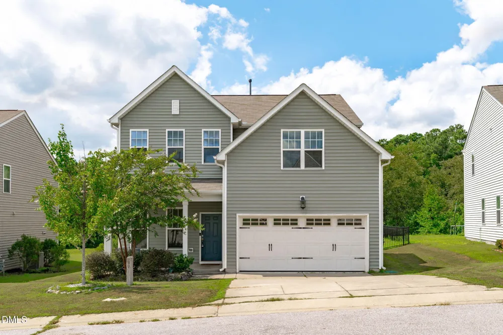 320 W Copenhaver Drive Clayton, NC 27527