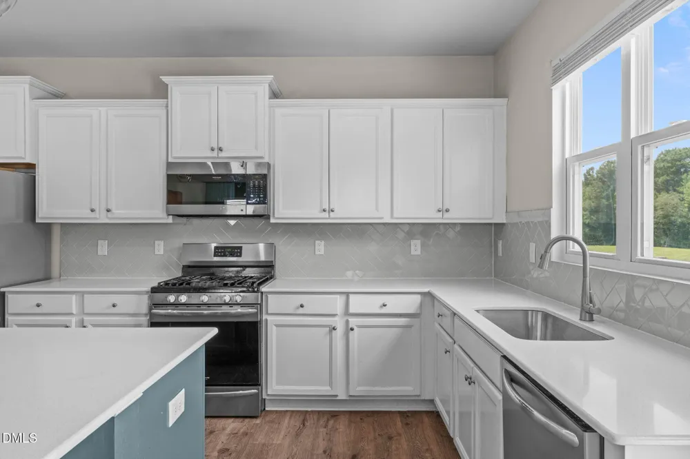 320 W Copenhaver Drive Clayton, NC 27527