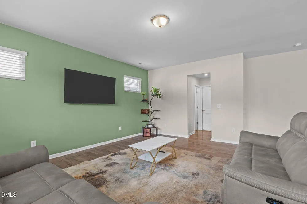 320 W Copenhaver Drive Clayton, NC 27527