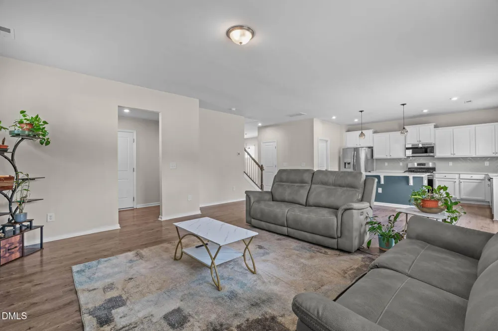 320 W Copenhaver Drive Clayton, NC 27527