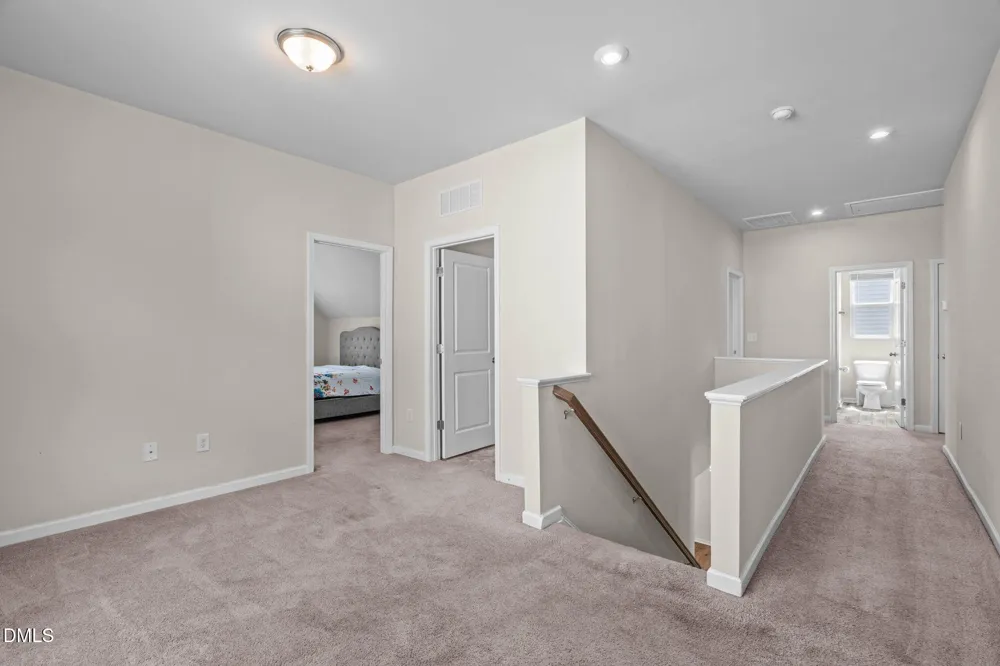 320 W Copenhaver Drive Clayton, NC 27527