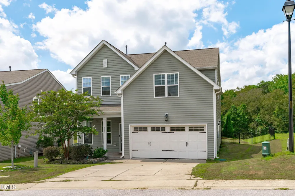 320 W Copenhaver Drive Clayton, NC 27527
