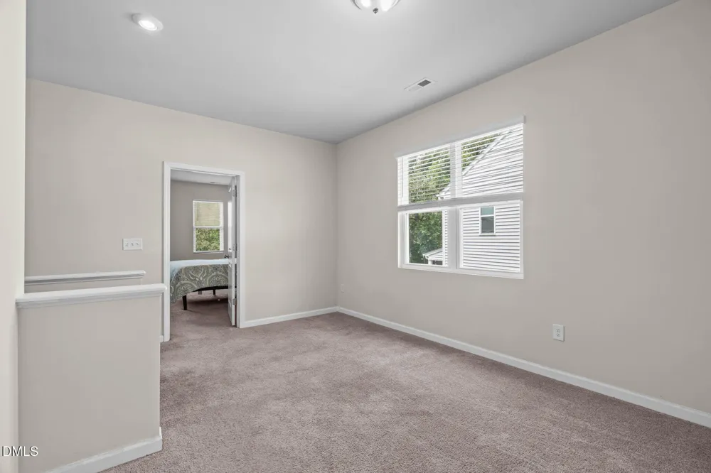 320 W Copenhaver Drive Clayton, NC 27527