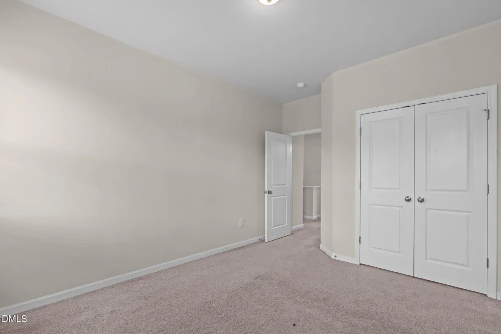 320 W Copenhaver Drive Clayton, NC 27527