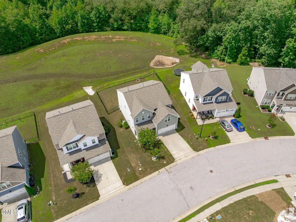 320 W Copenhaver Drive Clayton, NC 27527