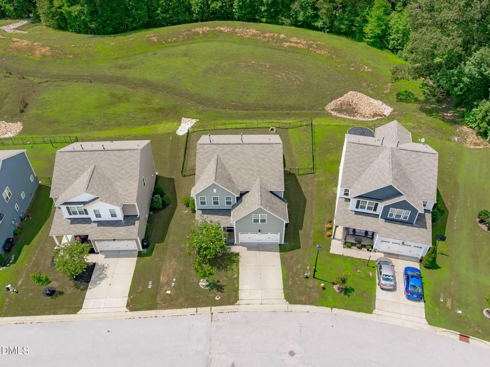 320 W Copenhaver Drive Clayton, NC 27527