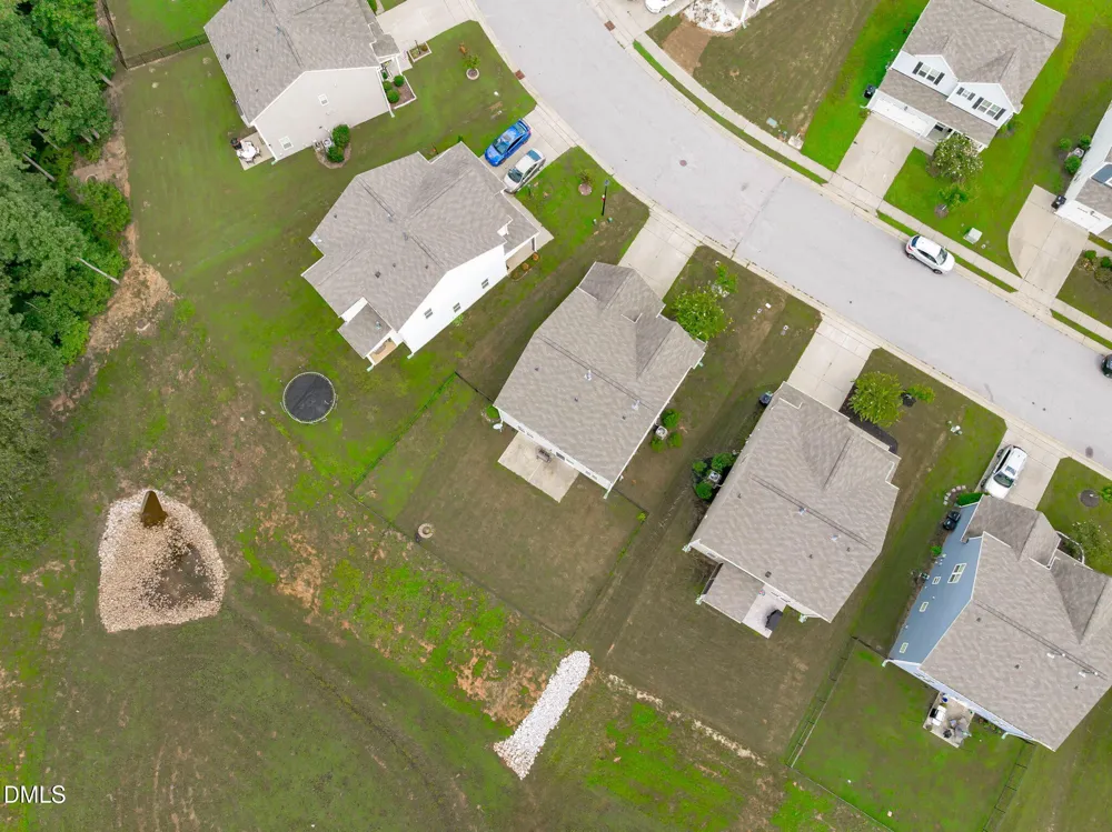 320 W Copenhaver Drive Clayton, NC 27527