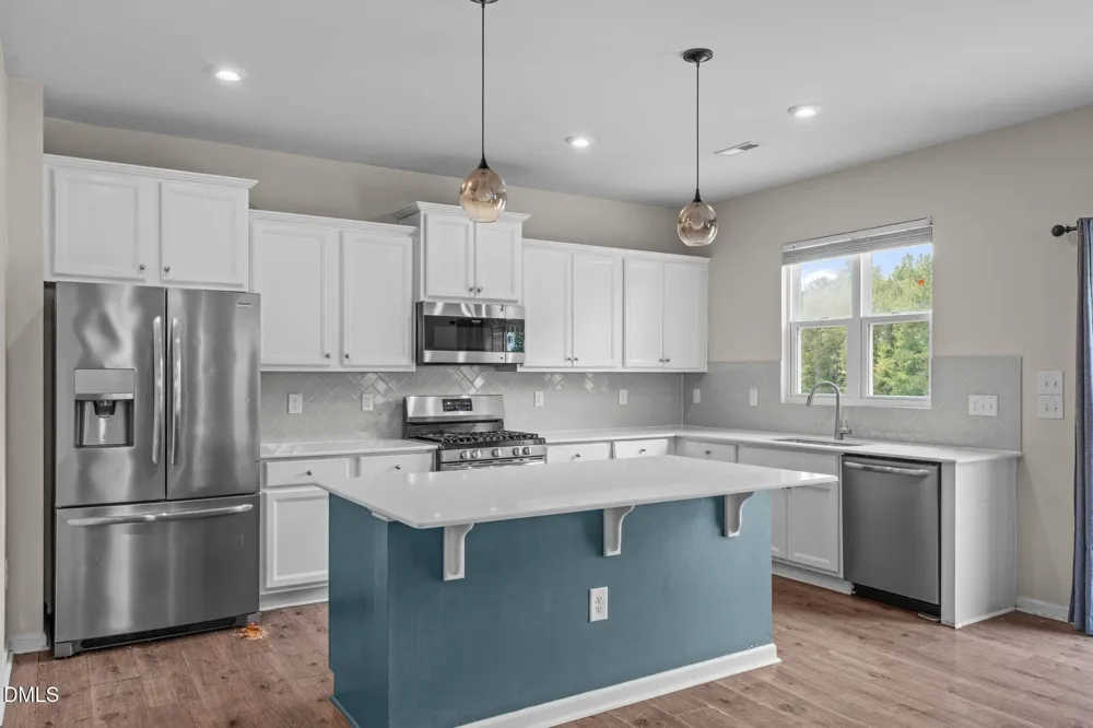 320 W Copenhaver Drive Clayton, NC 27527