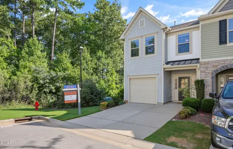 16 Hedgewick Drive