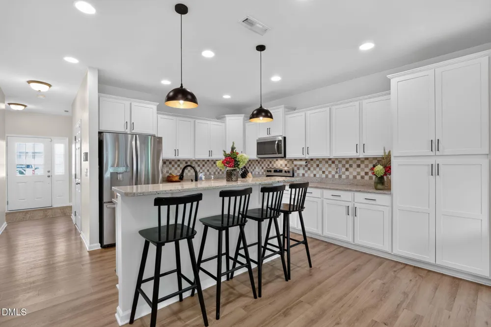 16 Hedgewick Drive Clayton, NC 27527