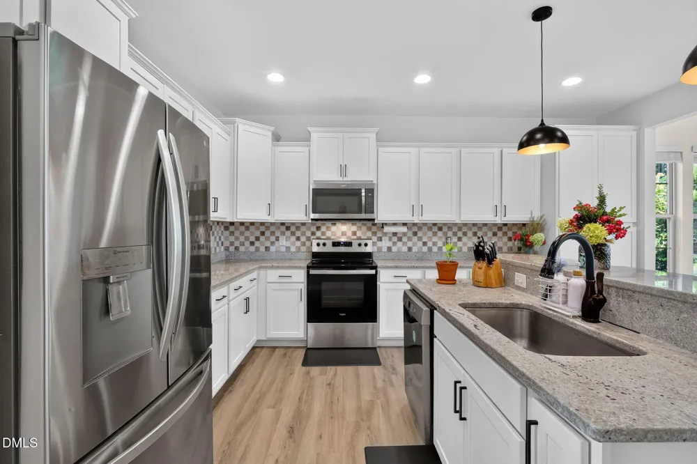 16 Hedgewick Drive Clayton, NC 27527