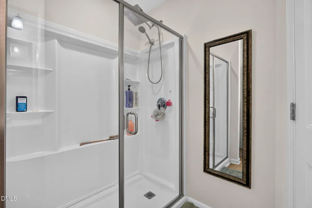 16 Hedgewick Drive Clayton, NC 27527
