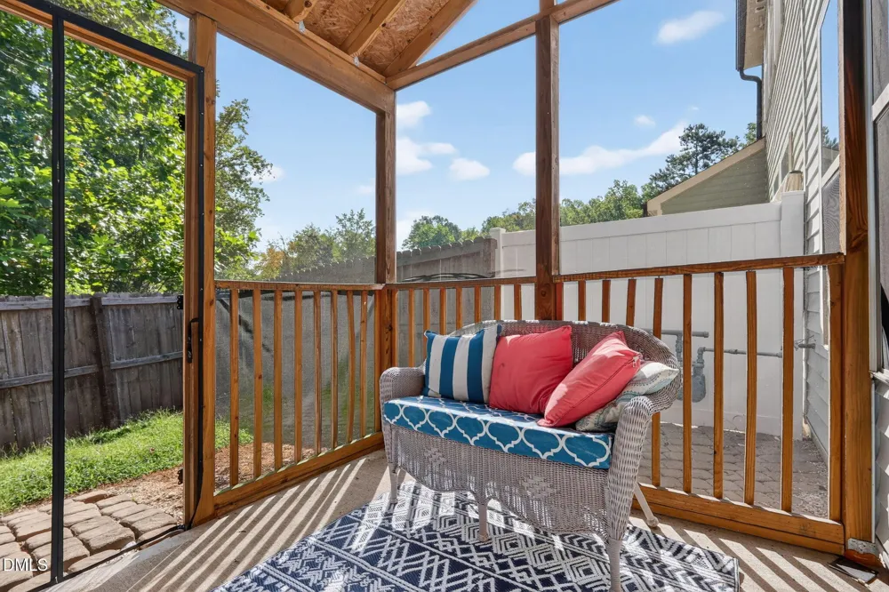16 Hedgewick Drive Clayton, NC 27527