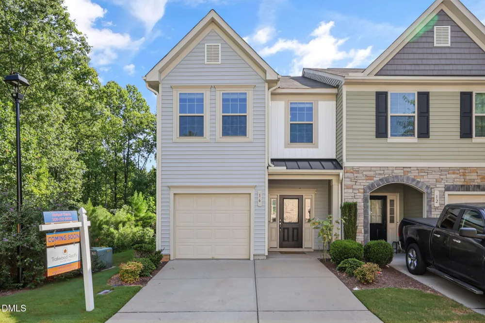 16 Hedgewick Drive Clayton, NC 27527