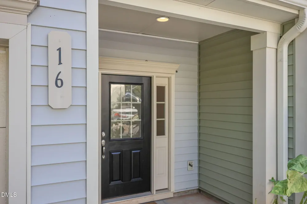 16 Hedgewick Drive Clayton, NC 27527