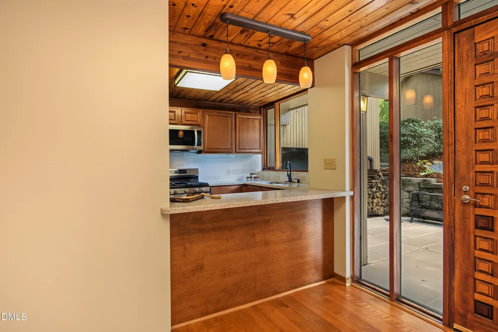 102 Arbutus Place Chapel Hill, NC 27517