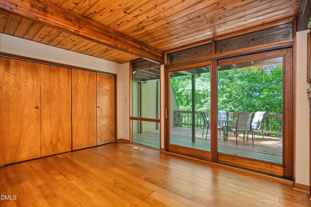 102 Arbutus Place Chapel Hill, NC 27517
