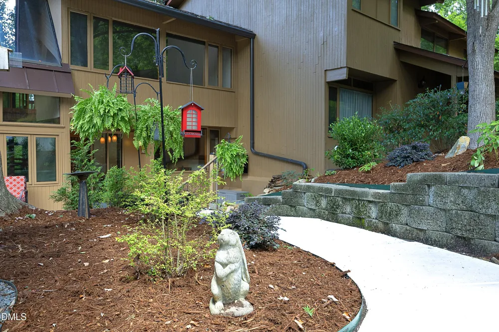 102 Arbutus Place Chapel Hill, NC 27517