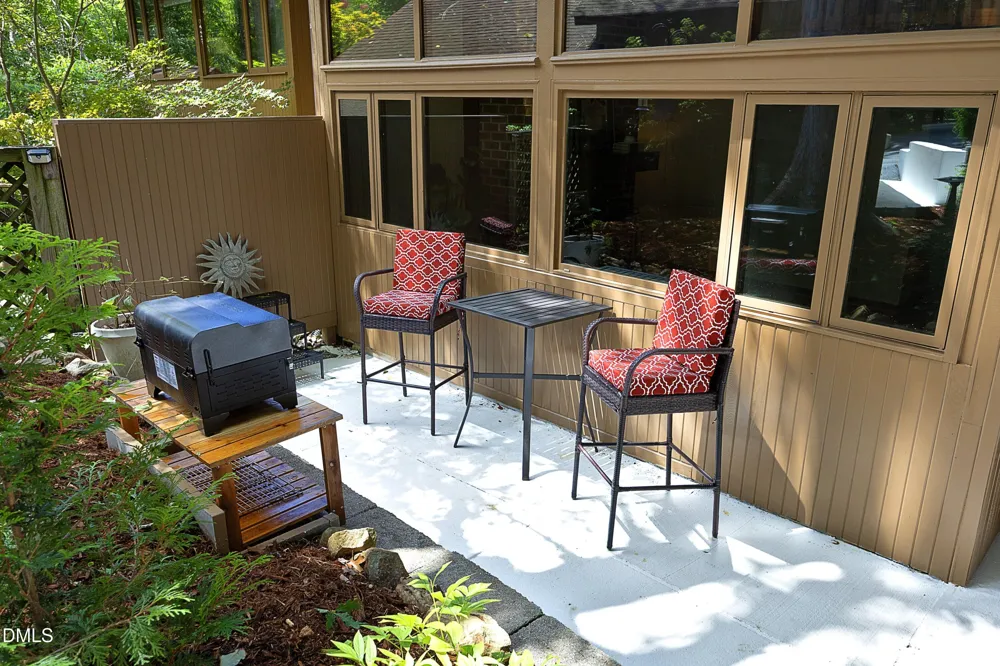 102 Arbutus Place Chapel Hill, NC 27517