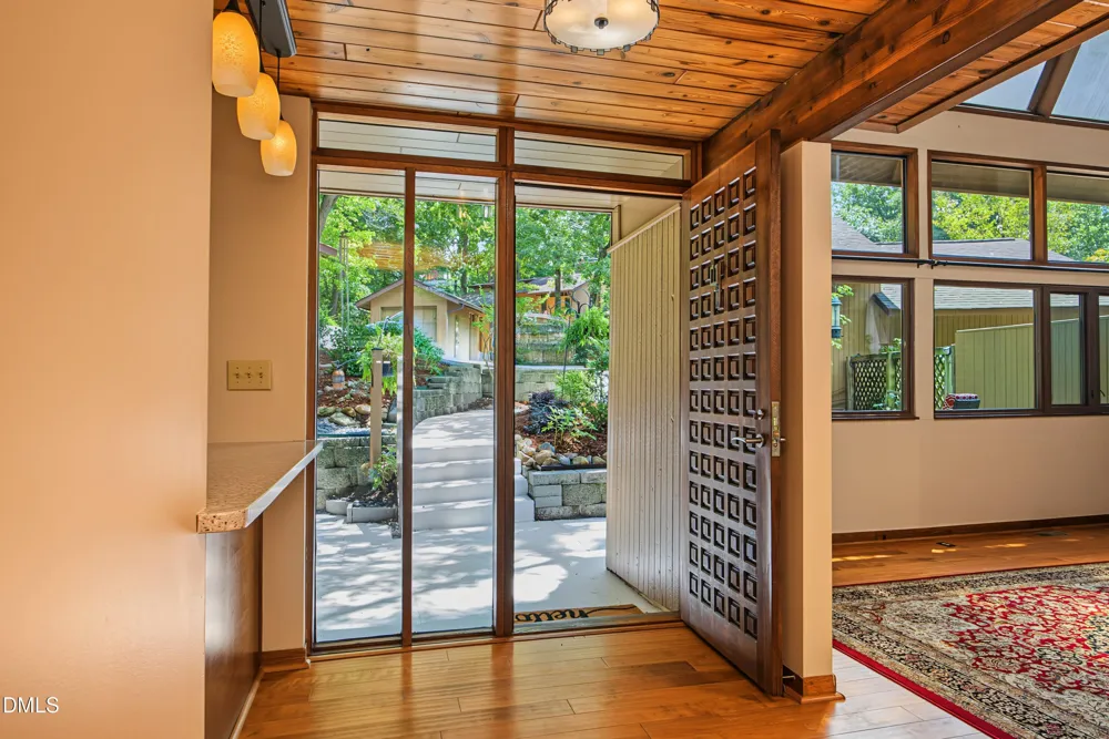 102 Arbutus Place Chapel Hill, NC 27517
