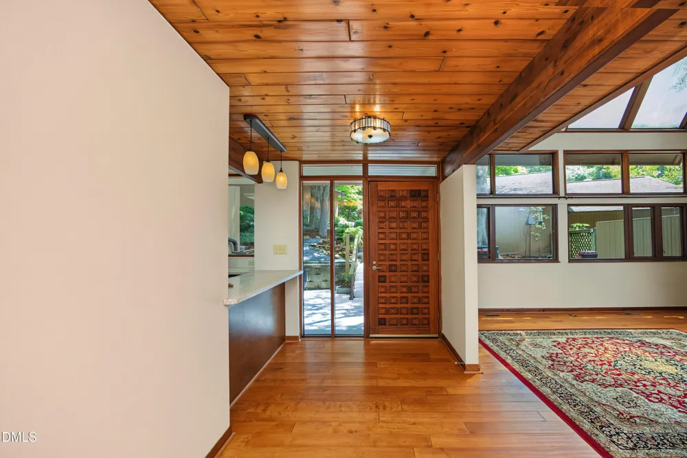 102 Arbutus Place Chapel Hill, NC 27517