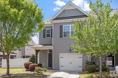 1011 Skyler Lane