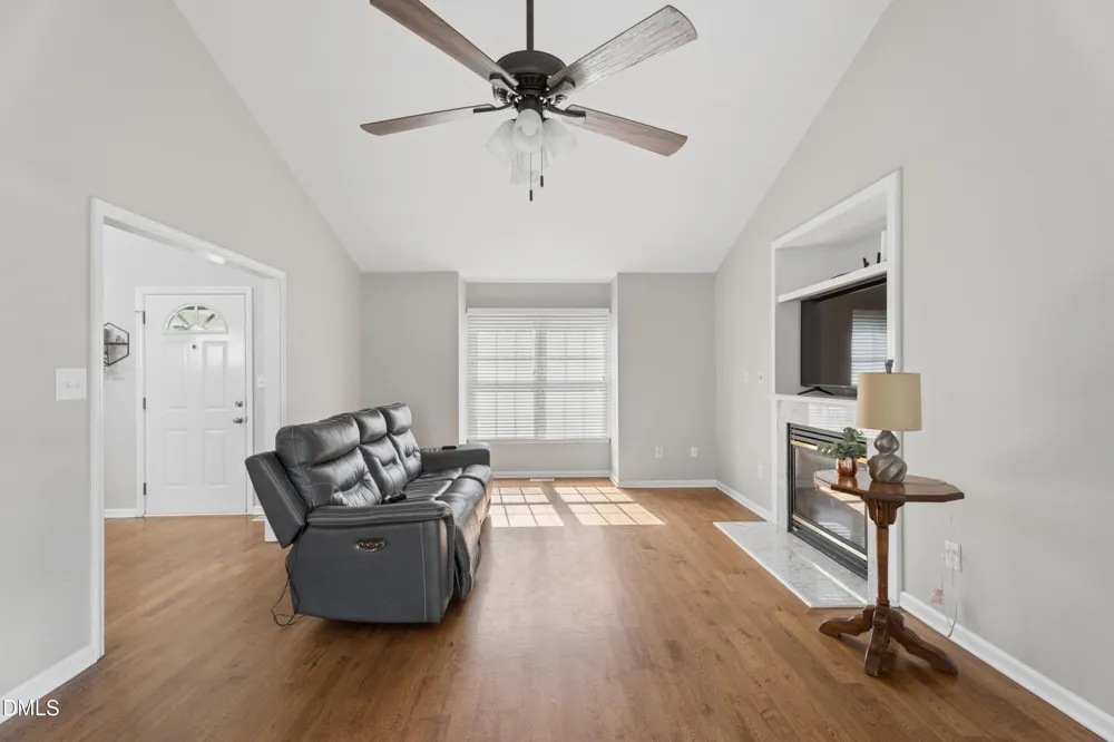 3812 Longmeadow Drive Mebane, NC 27302
