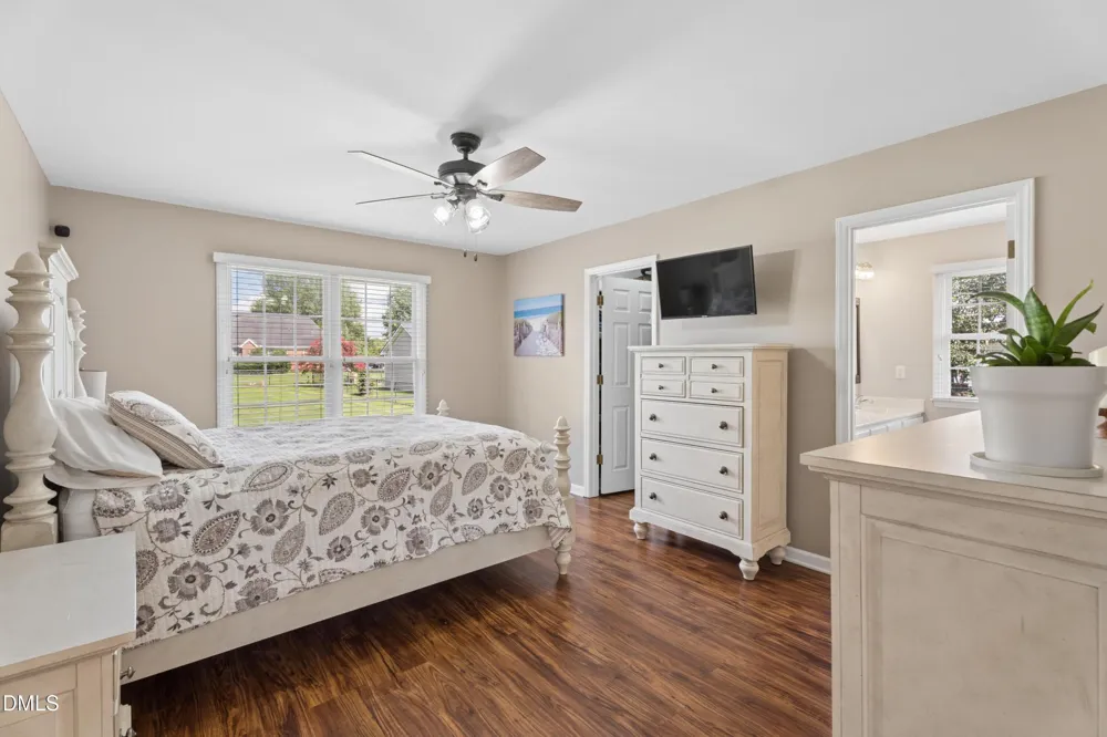 3812 Longmeadow Drive Mebane, NC 27302