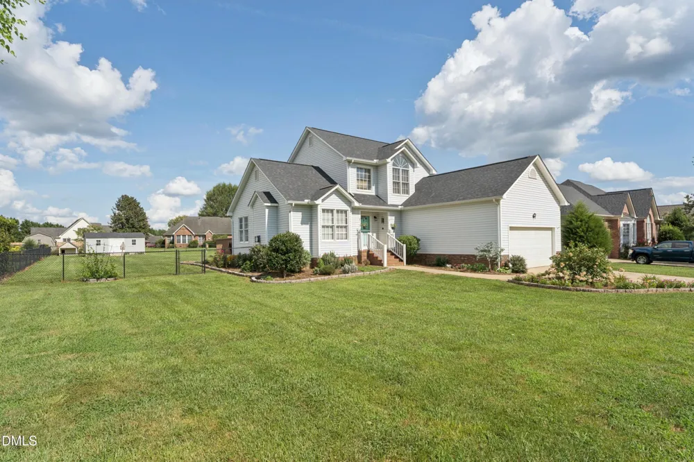 3812 Longmeadow Drive Mebane, NC 27302