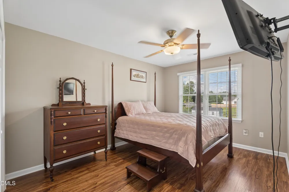 3812 Longmeadow Drive Mebane, NC 27302