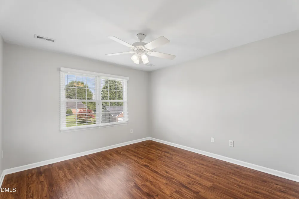 3812 Longmeadow Drive Mebane, NC 27302