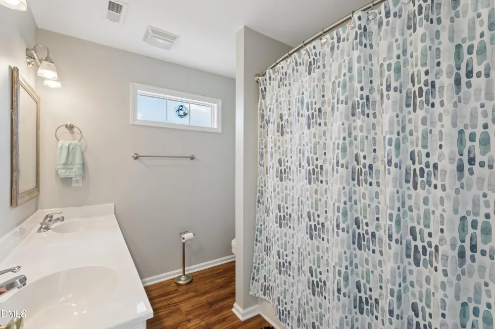 3812 Longmeadow Drive Mebane, NC 27302