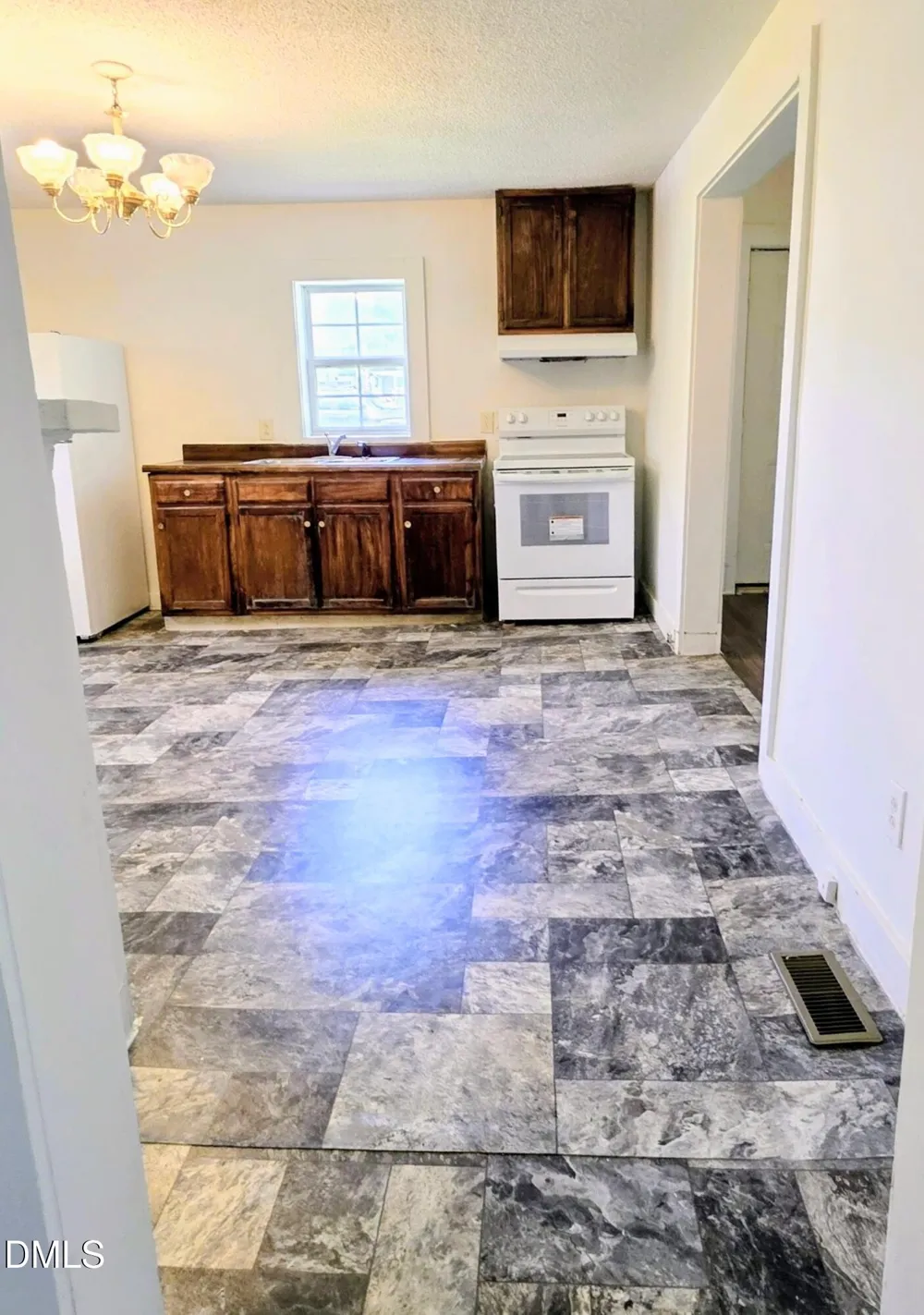 202 Hill Street Smithfield, NC 27577