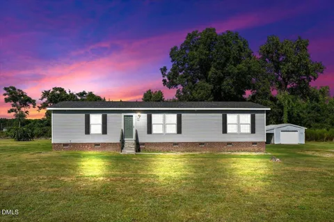 107 E Old Fort Road