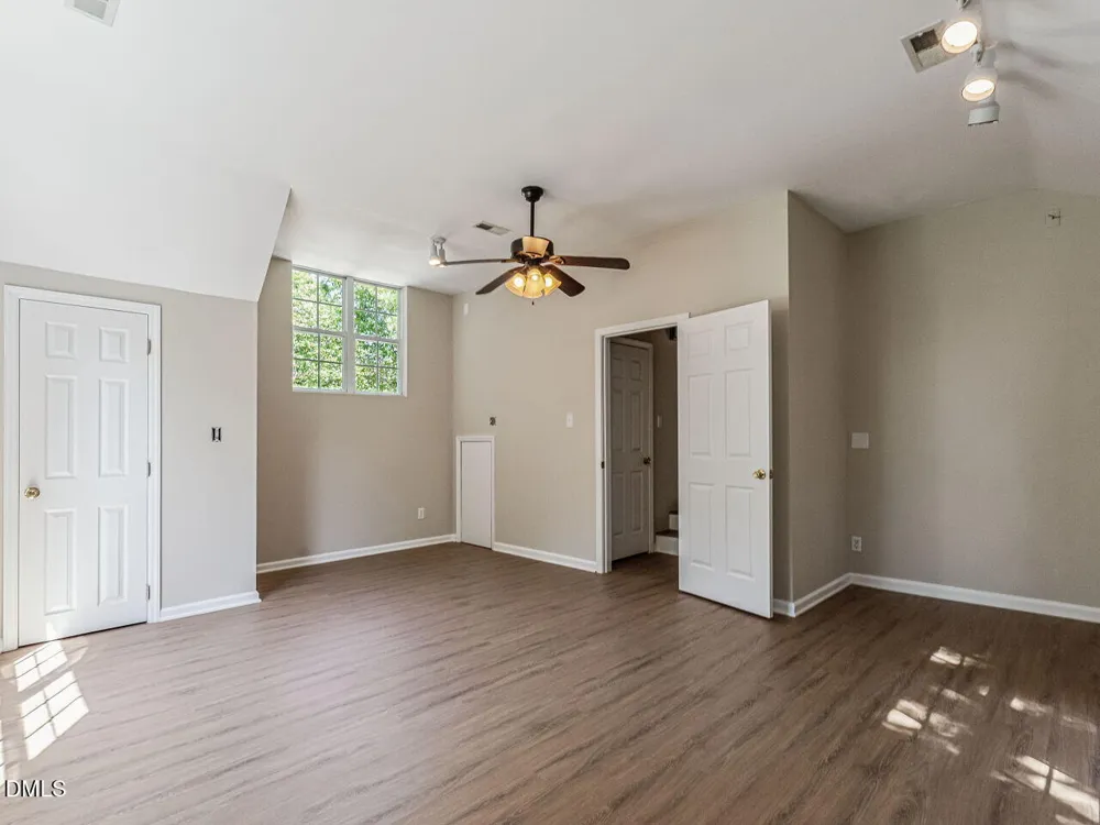 209 Leafgate Court Holly Springs, NC 27540