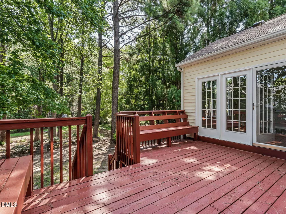 209 Leafgate Court Holly Springs, NC 27540