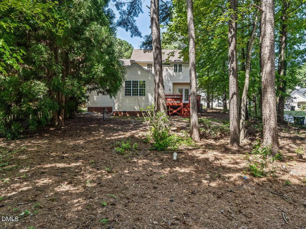 209 Leafgate Court Holly Springs, NC 27540