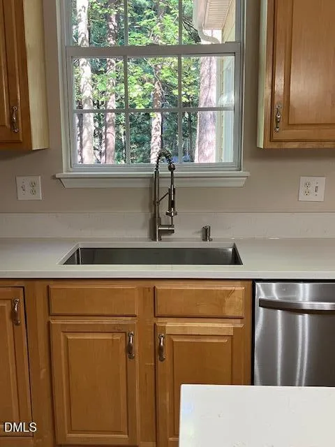 209 Leafgate Court Holly Springs, NC 27540