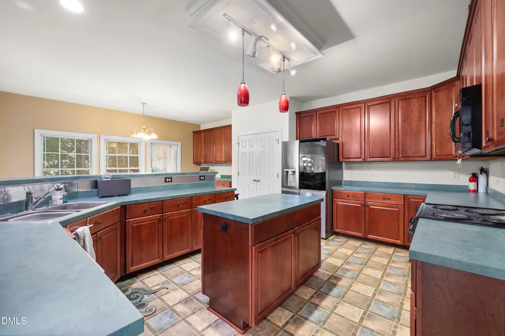 104 Wedgemere Street Cary, NC 27519
