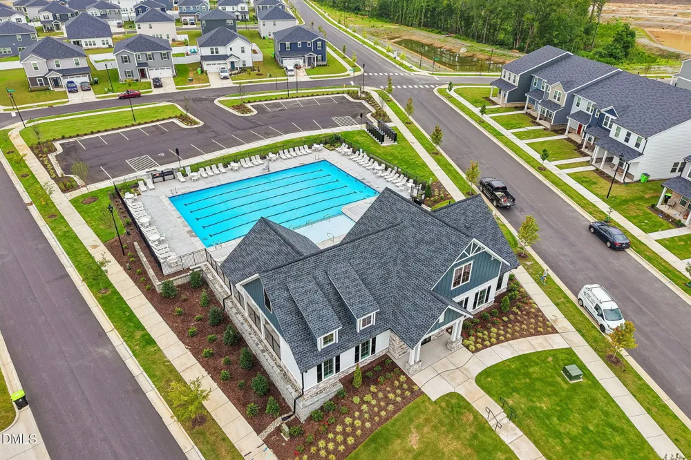 2432 Rosewood Bluff Drive Zebulon, NC 27597