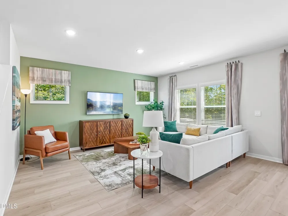 2432 Rosewood Bluff Drive Zebulon, NC 27597